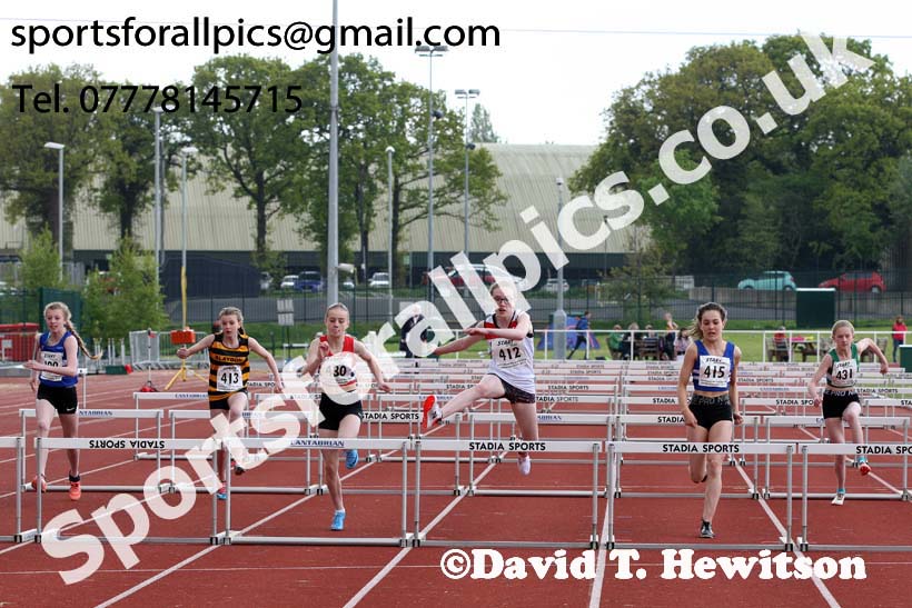 Girls under-13s 70 metres hurdles, 2019 North Eastern Track and Field Champs., Middlesbrough. Photo:  David T. Hewitson/Sports for All Pics
